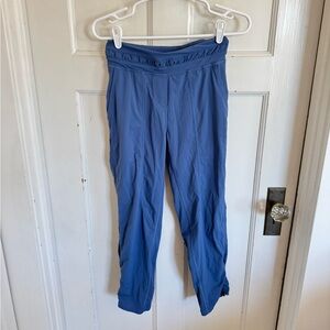 Lululemon blue Dance Studio Mid-Rise crop pants size 2
